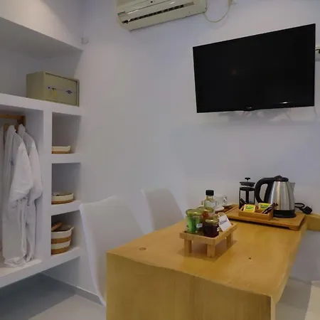 Coralli 아파트호텔 미크리 비글라